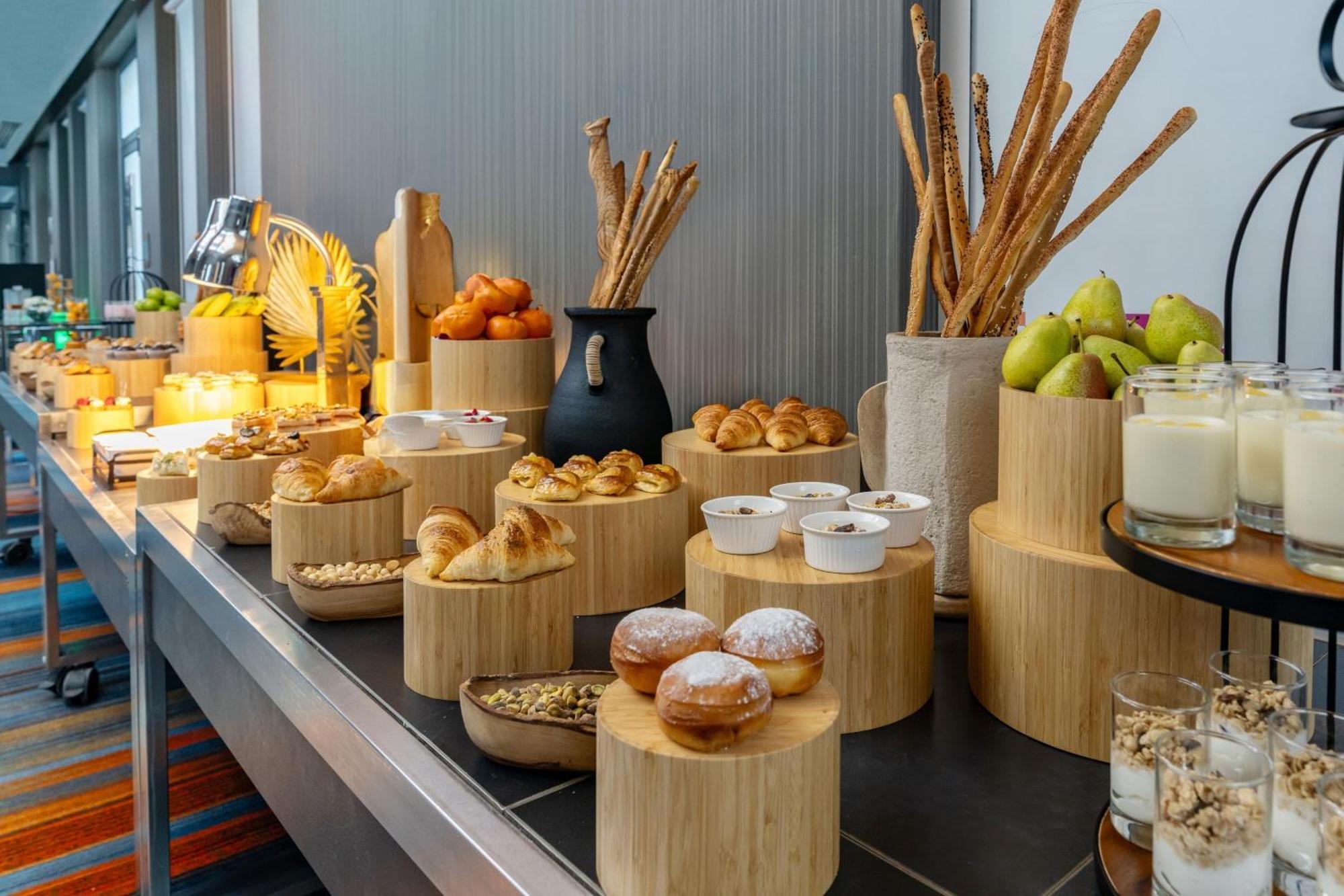 Aloft Riyadh Hotel Экстерьер фото